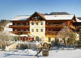 ホテル ツム ユンゲン レｰマー