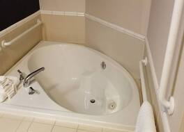 フェアフィールド イン & スイーツ バイ マリオット マウント バーノン レンド レイク 写真