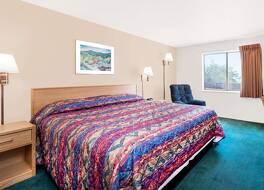 スーパー 8 バイ ウィンダム ベル フォーシェイ サウス ダコタ 写真