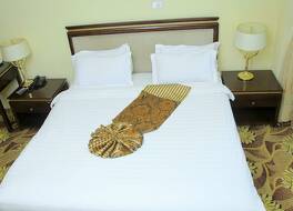 ヨリー アディス ホテル 写真