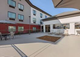 ラ キンタ イン & スイーツ バイ ウィンダム ラウドン 写真