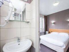 ホテル ボンセジュール モンマルトル 写真