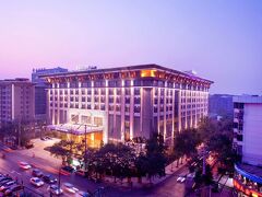 ヒルトン シアン 写真