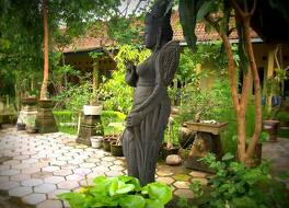 メタロカ ゲストハウス アンド アートスペース 写真