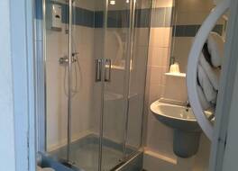 ホテル ル カリース ド ジェヴォダン 写真