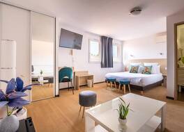 ホテル レストラン ル クロ フルーリ 写真