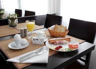シルエット ホテルの宿泊予約 料金比較 フォートラベル Siluet Hotel モスクワ