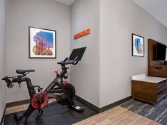 ハンプトン イン & スイーツ マンシー 写真