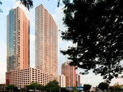 グローバル ラグジュアリー スイーツ アット メトロポリタン 写真