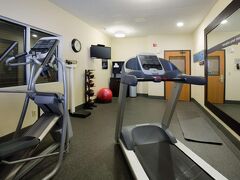 ハンプトン イン ＆ スイーツ フォートウェイン ノース 写真