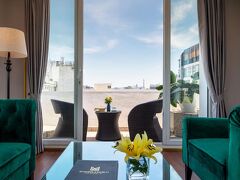 ミネルバ チャーチ ホテル 写真