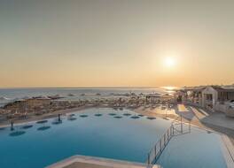 テミス ビーチ ホテル