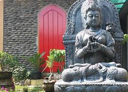 メタロカ ゲストハウス アンド アートスペース