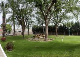 ラマダ バイ ウィンダム ベーカーズフィールド ノース 写真