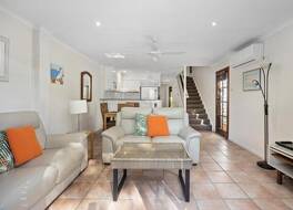 Villa Aqua Riverside Retreat with Pool 写真