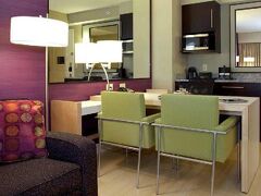 エンバシー スイーツ バイ ヒルトン ラーレイ ダラム エアポート ブライヤー クリーク 写真