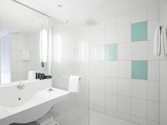 ノボテル チューリッヒ エアポート メッセ 写真