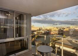 ザ キャピトル アパートメンツ 写真