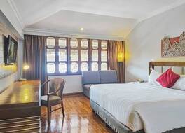 モノポリ オテル ブキティンギ 写真