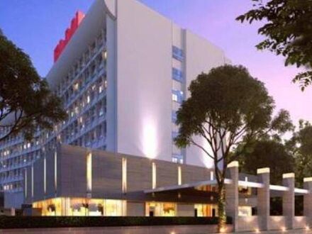 エルミ ホテル 写真