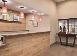 カントリー イン&スイーツ バイ ラディソン メリルビル IN