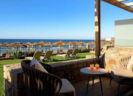 ハイ ビーチ ホテル 写真