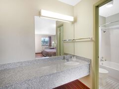 スーパー 8 バイ ウィンダム モンティチェロ アーカンソー 写真