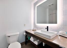 カントリー イン & スイーツ バイ ラディソン ブルーミントン ノーマル エアポート イリノイ 写真