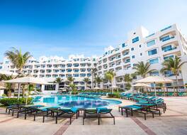 Wyndham Alltra Cancun All Inclusive Resort