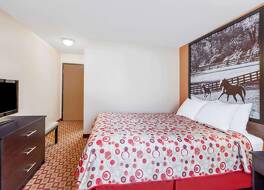 スーパー 8 バイ ウィンダム ボウリング グリーン サウス 写真