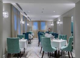 ホテル リアル 写真