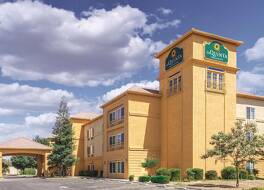 La Quinta Inn & Suites by Wyndham Bakersfield North