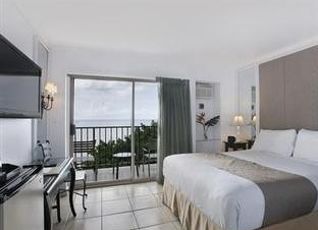 アストン ワイキキ ビーチサイド ホテルの宿泊予約 料金比較 フォートラベル Aston Waikiki Beachside Hotel ホノルル