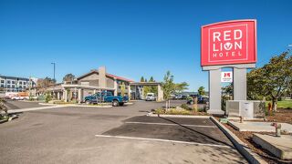 Red Lion Hotel Portland Airport