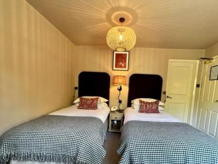 ザ ブロードウェイ ホテル 写真