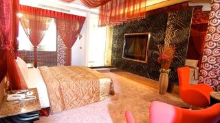 Romantic Code Art Motel