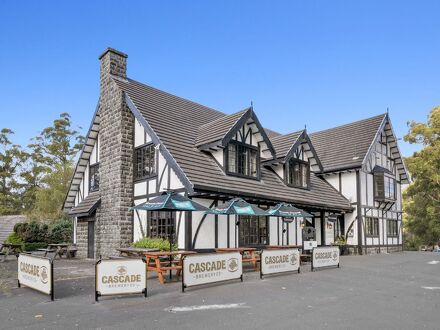 The Fox and Hounds Historic Hotel 写真