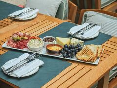 ザ シェルボーン オートグラフ コレクション 写真