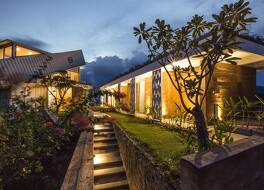 セブン ヘブンズ レジデンス 写真