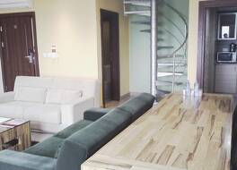 ルーツ アパートメント ホテル 写真