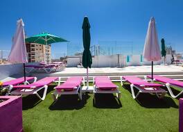 Elegance Adriano 写真