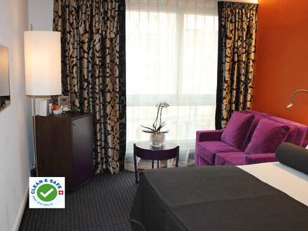 ザ ニュー ミディ ホテル 写真