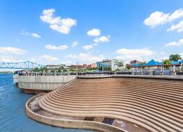 スーパー 8 バイ ウィンダム オーエンズボロ 写真