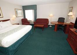 ラ キンタ イン & スイーツ バイ ウィンダム シカゴ ガーニー 写真