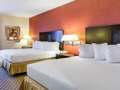 クオリティ イン & スイーツ オークウッド ビレッジ - クリーブランド サウス 写真