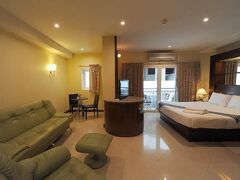 ザ ホワイトハウス コンドテル 写真