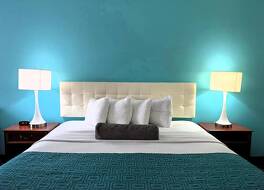 ハワード ジョンソン バイ ウィンダム エバンズビル イースト 写真