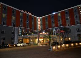 Grand Pela Hotel & Suites