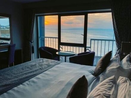 アリングハム アームズ ホテル 写真