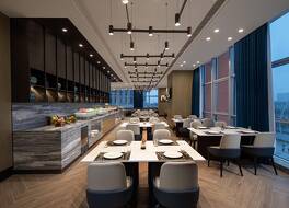 アスコット ニュー ディストリクト ウーシー 写真